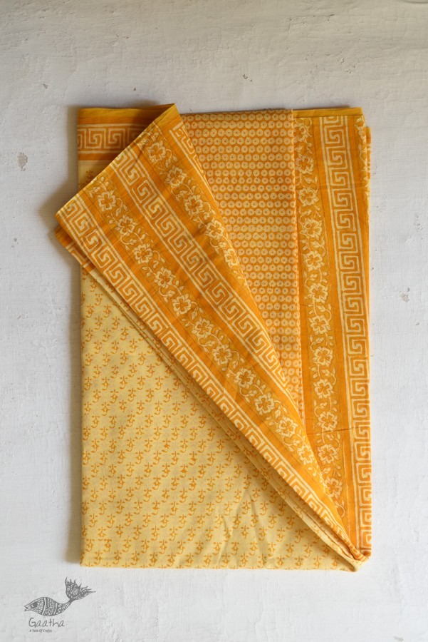 Shop Gaamthi Block Print Cotton Saree