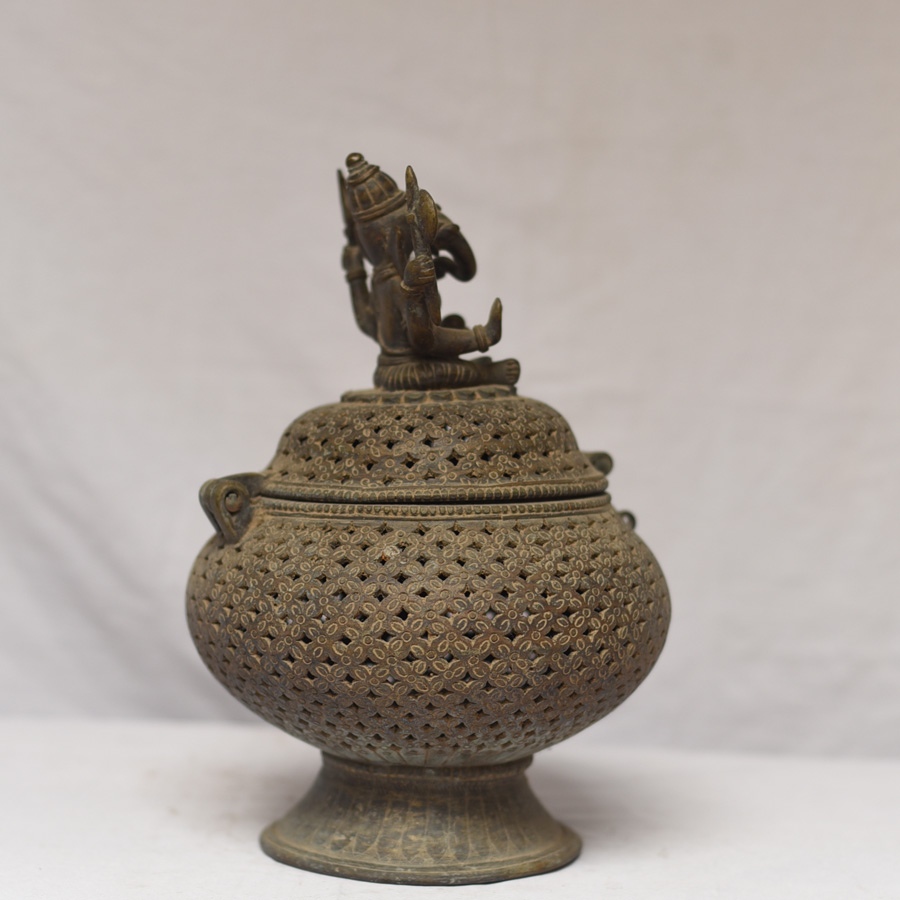 Shop Antique brass item from khajuraho
