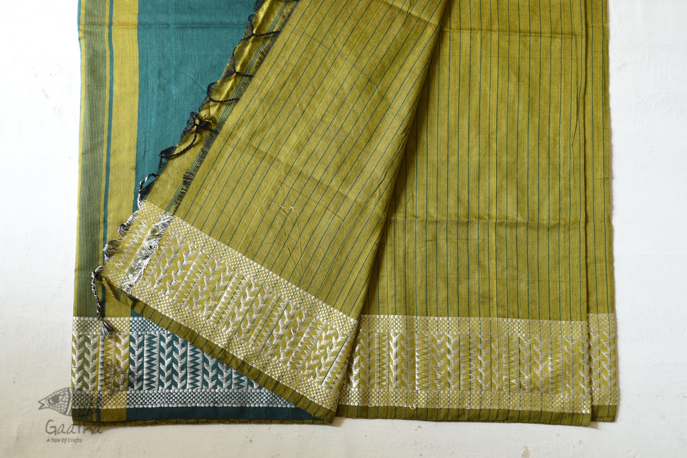 Traditional Bengali cotton Green Striped Saree