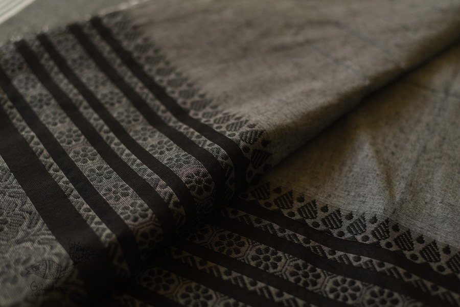 Traditional Bengali cotton Black & Grey Saree