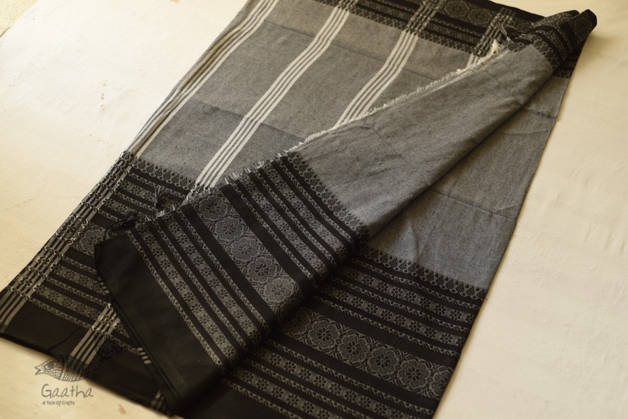 Traditional Bengali cotton Black & Grey Saree