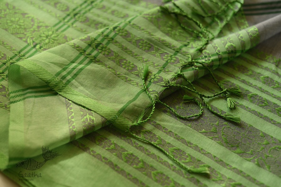 Traditional Bengali cotton saree - Grey With Green Woven Border