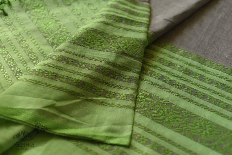 Traditional Bengali cotton saree - Grey With Green Woven Border