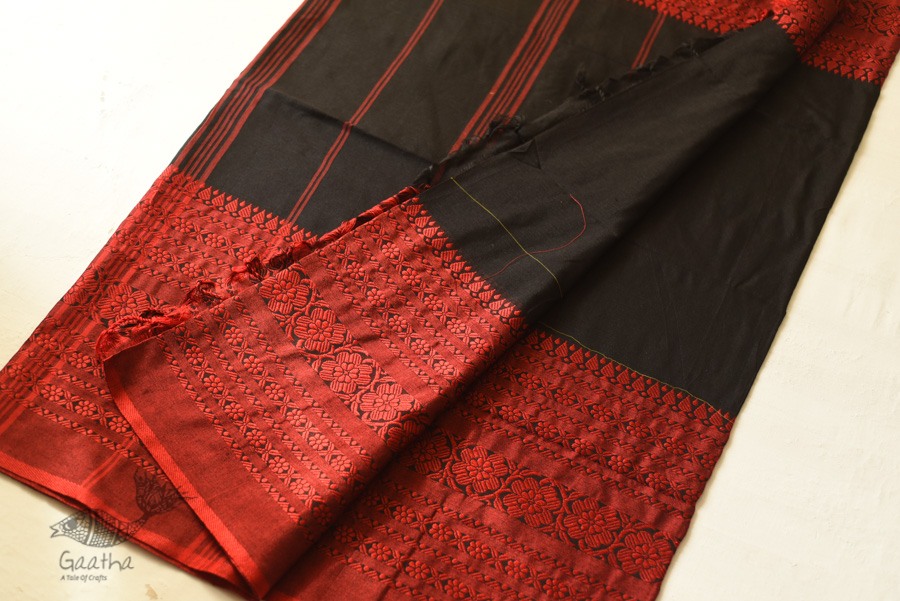 Traditional Bengali cotton Black With Red Woven Border Saree