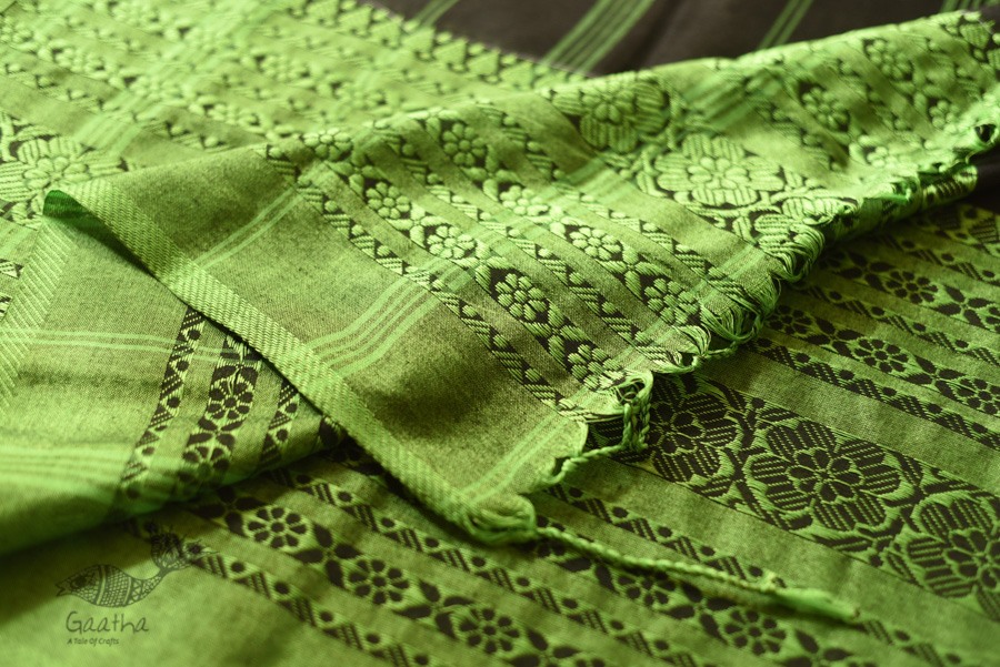 Traditional Bengali cotton Saree With Woven Border