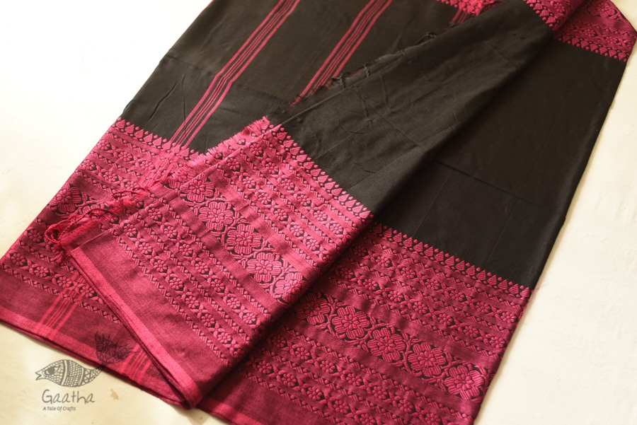 Traditional Bengali cotton sareeBlack Saree With Rani Pink Boder