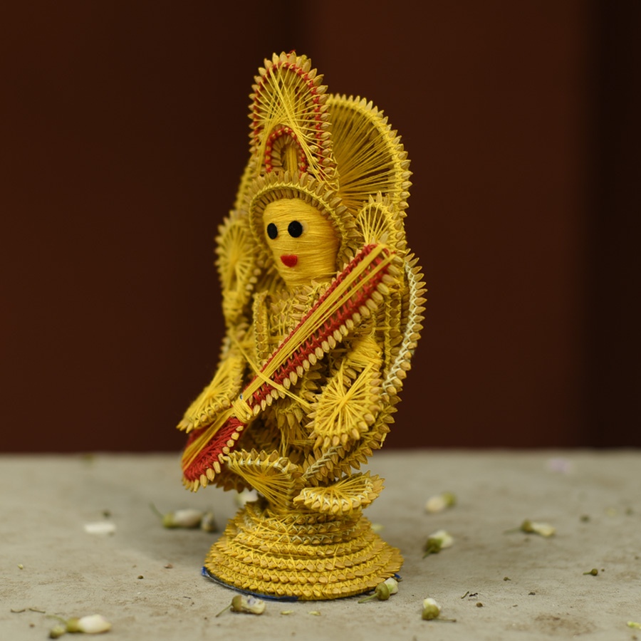 Shop Handmade dhaan murti - Paddy Craft | Saraswati (Red) 