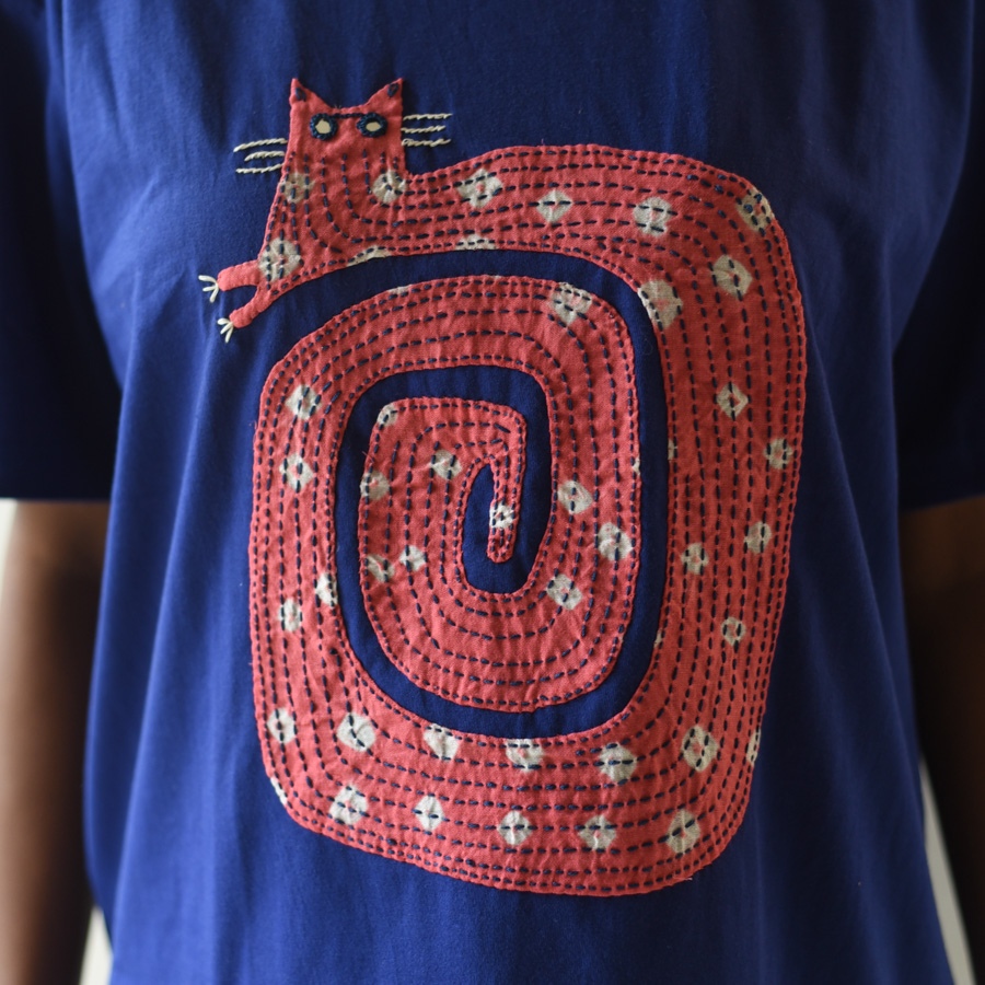 buy Handcrafted Embroidered Tshirt  Cat design