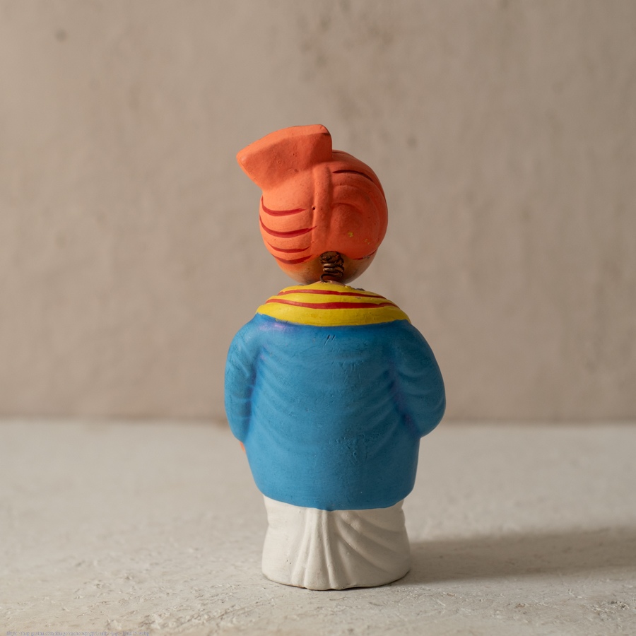 shop  Paper Mache - Nodding Head Toy