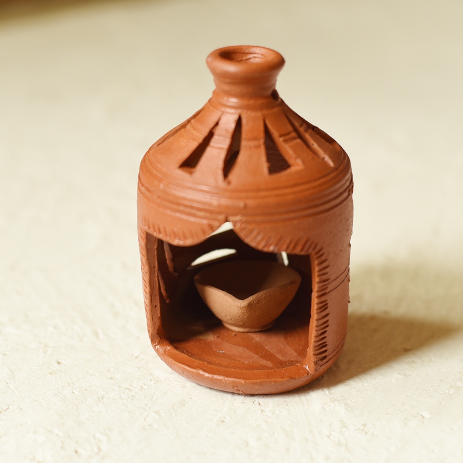 Shop Terracotta Handmade Clay Surahi Lampshade With Diya / tea light holder