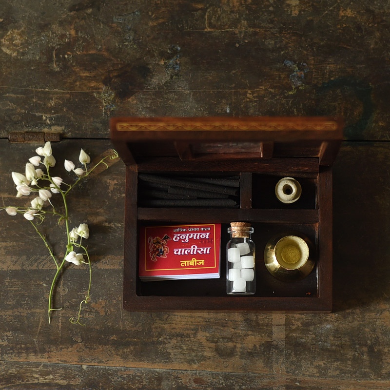 Devotional Travel Set (God Hanuman )