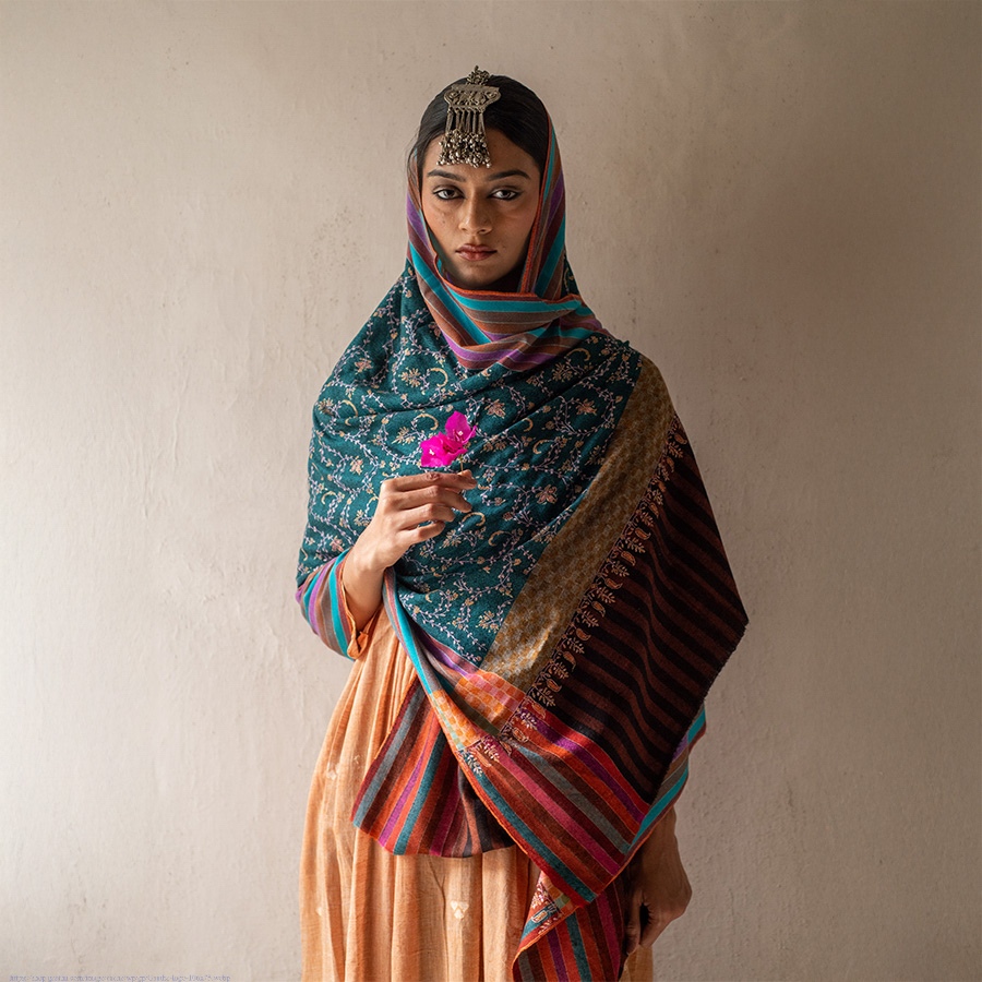 shop Pure Pashmina Woolen Stole