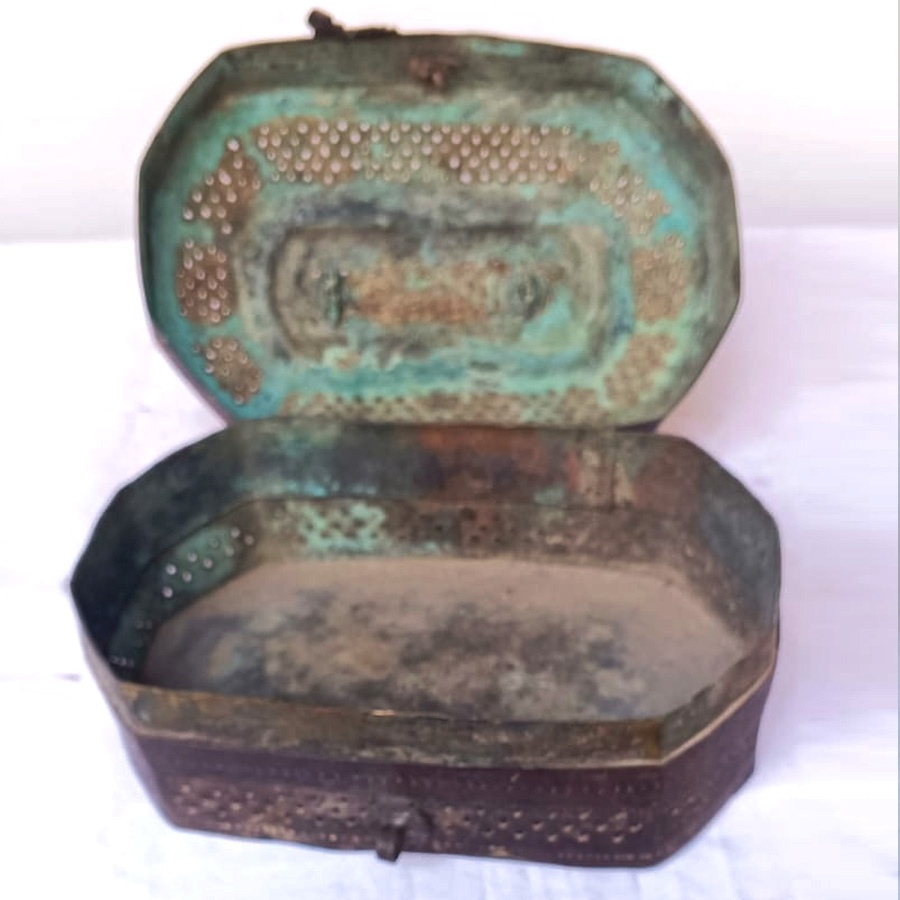 Shop Antique from Khajuraho Brass - Jewelry Box