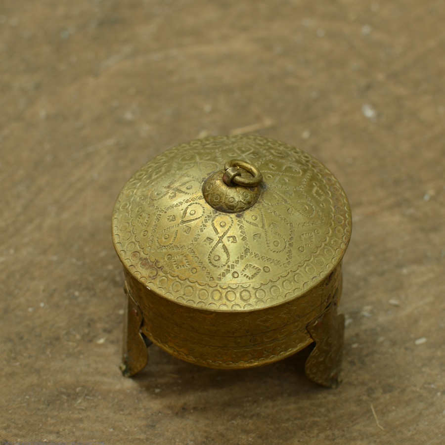 shop pure Brass ~ 4 x 4 x 4.2  Mukhwas Box