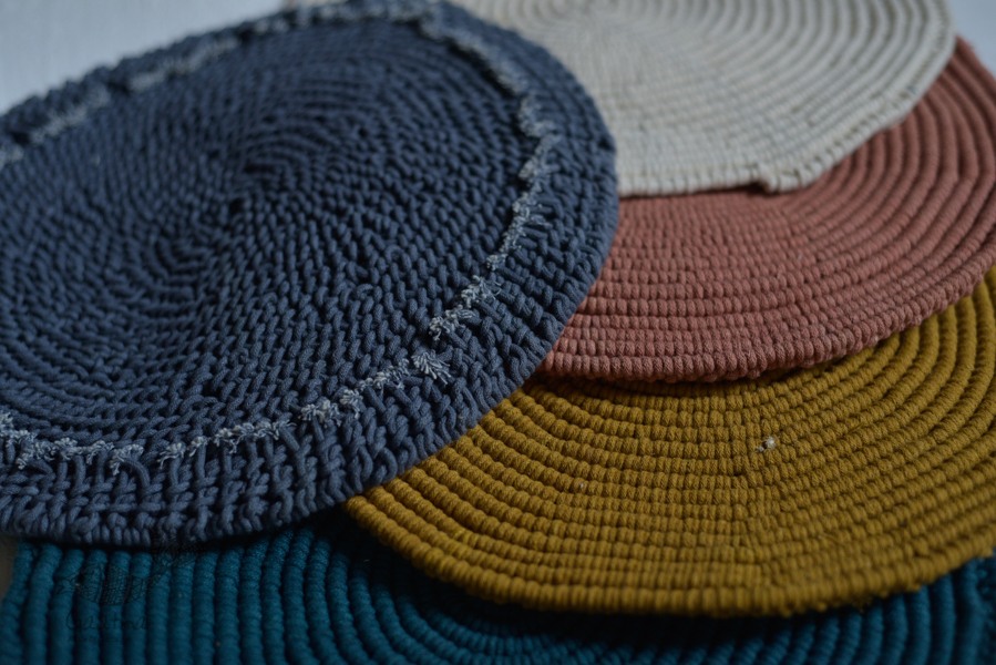 Hand knotted Spiral Placemat 
