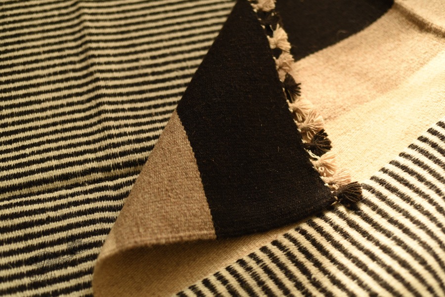 hand woven woolen durri Black & Off White