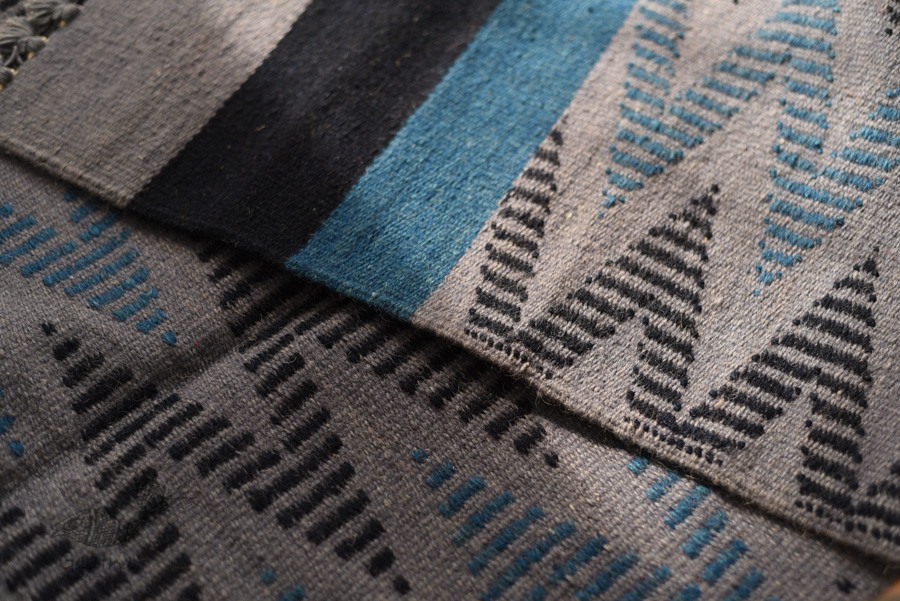 hand woven woolen durri zig zag