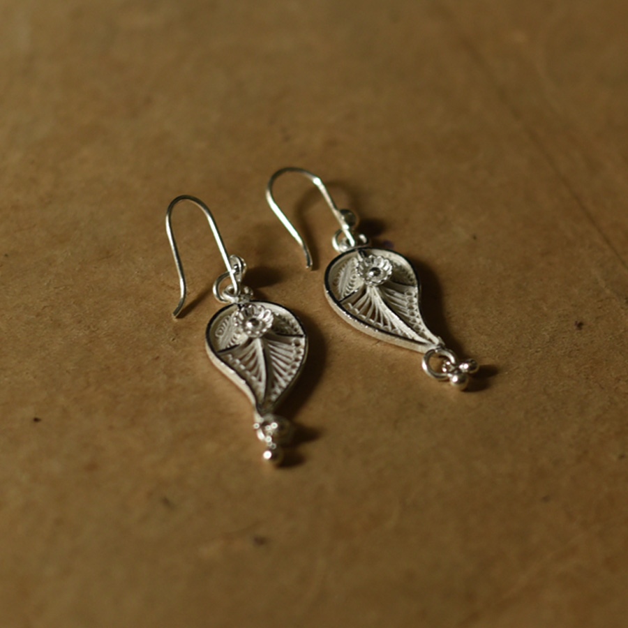 Shop Handcrafted Filigree Silver Earring - Paan Shape 
