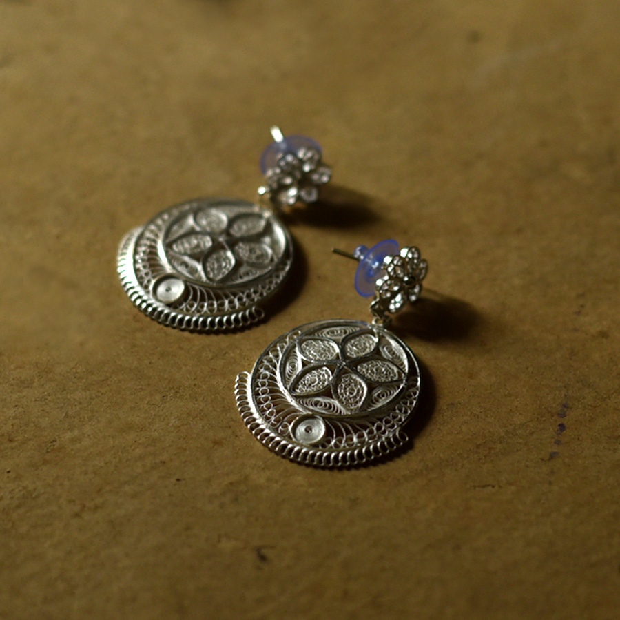 Shop Filigree Silver Earring - Round Dangler