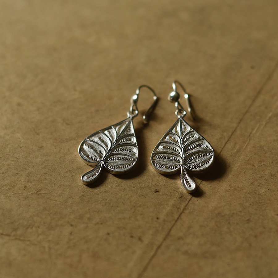 Shop Handcrafted Filigree Silver Earring - Paan