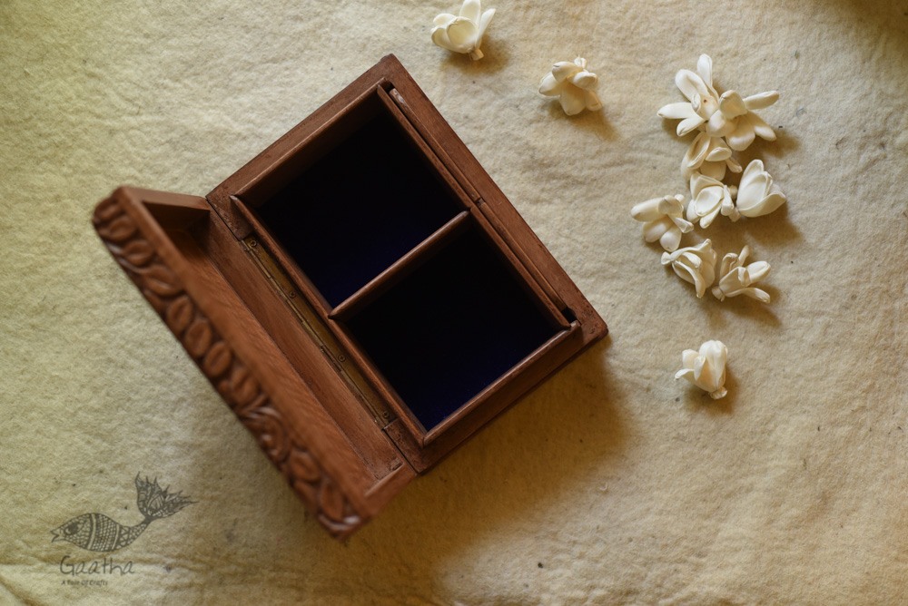 online Gulab  ~ Walnut wood box