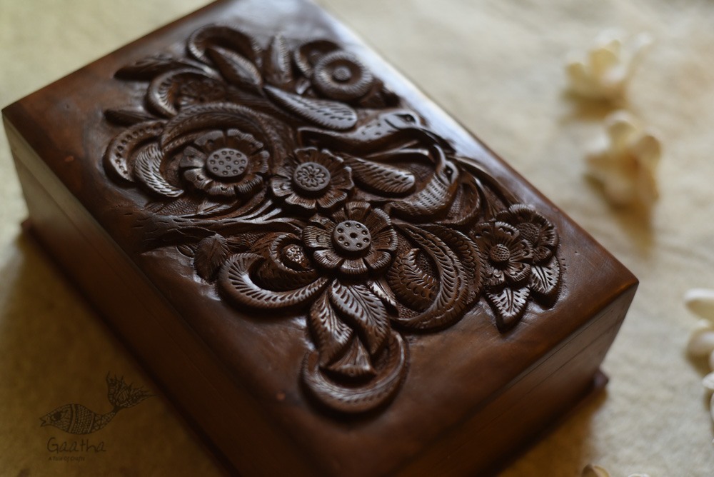 Phullai ~ Walnut wood box