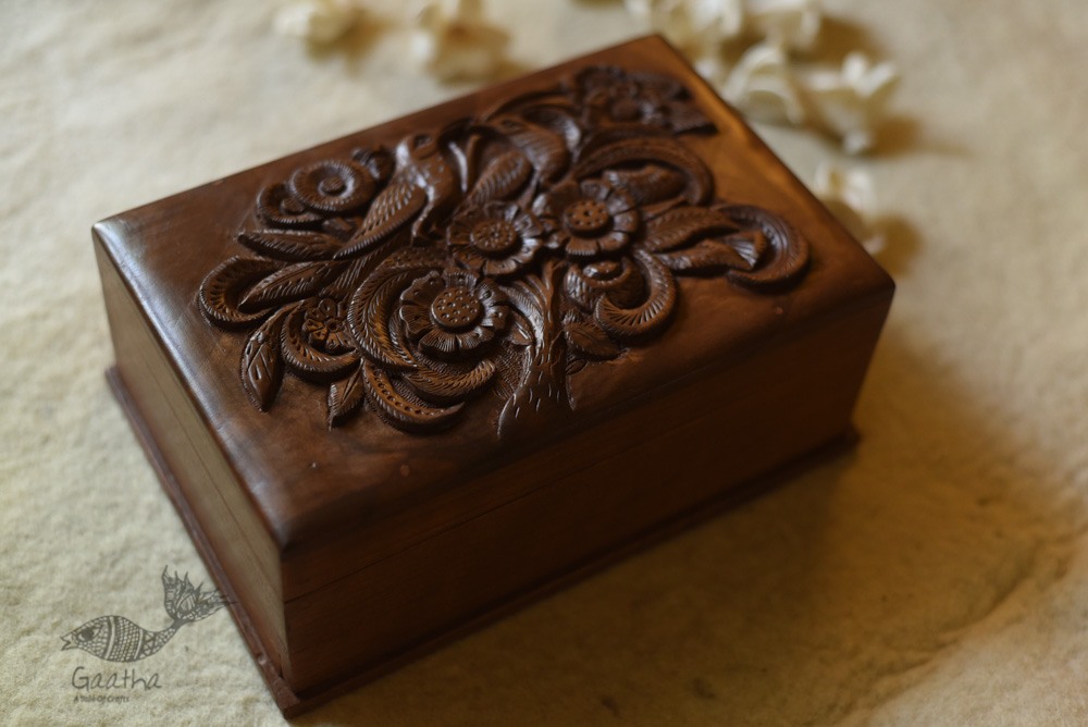 Phullai ~ Walnut wood box