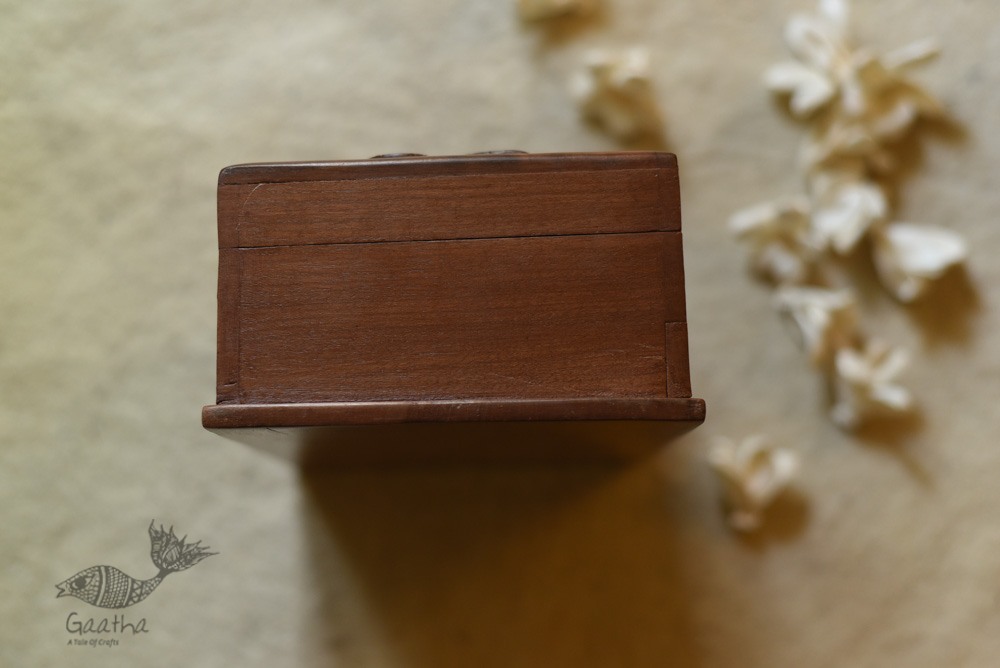 Phullai ~ Walnut wood box