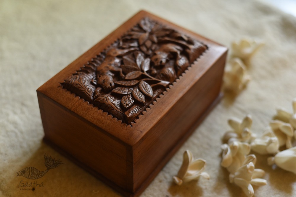 shop Tiger Wood Carving ~ Walnut Wood Box