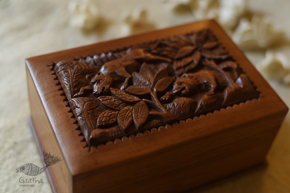 shop Tiger Wood Carving ~ Walnut Wood Box