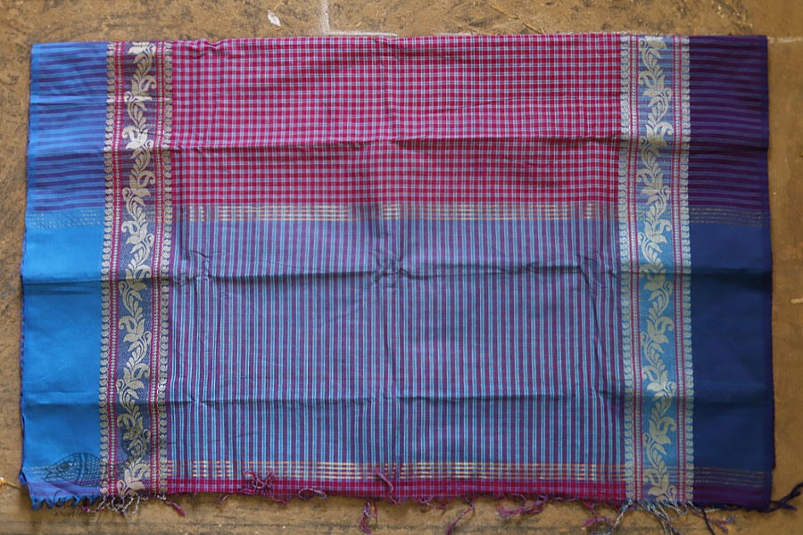 Iris ❢ Handloom  ❢ Cotton Checks Saree ❢ 16