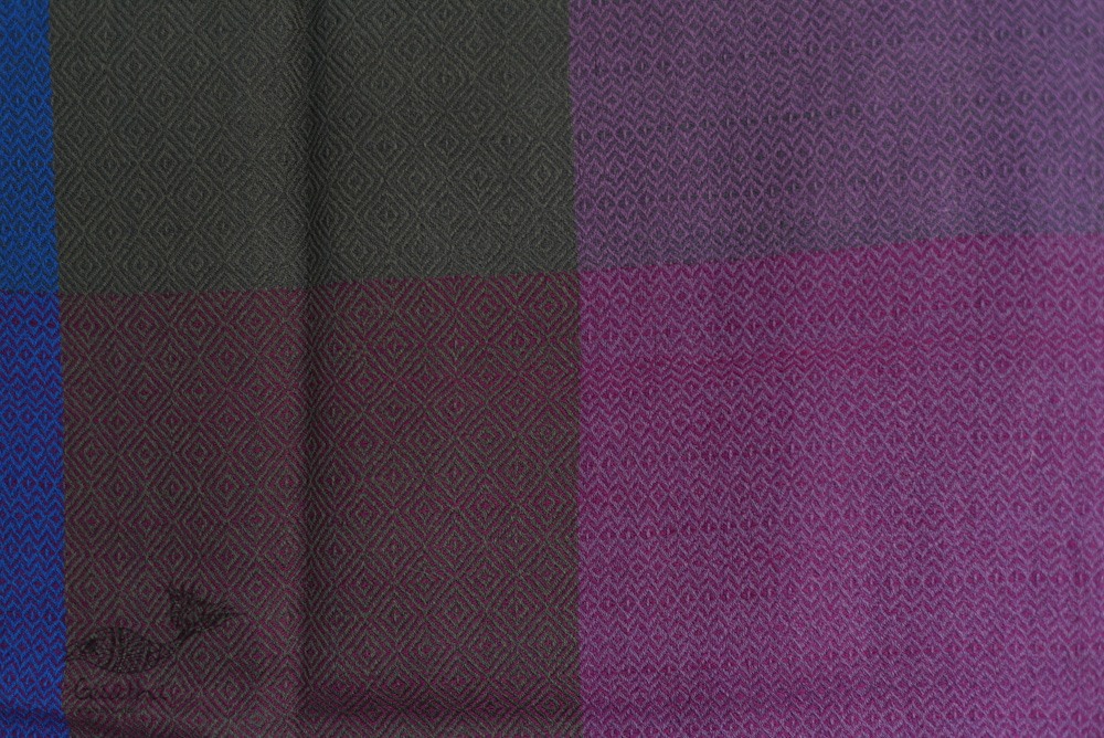 shop handloom woolen stole