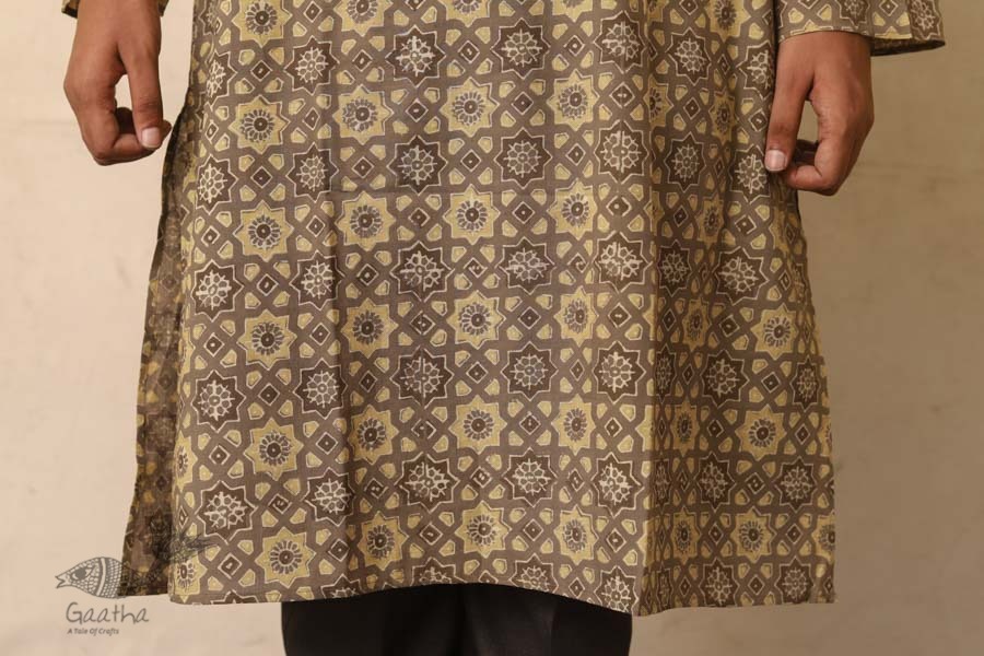 Advay : अद्वय  | Ajrakh printed - Cotton long kurta - 5