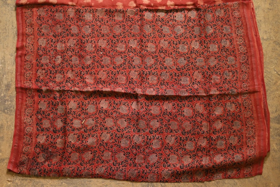 फ़लक ✽ Ajrakh Linen Saree ~ 24