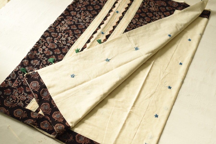 Cotton Ajrakh Applique Saree - Off White