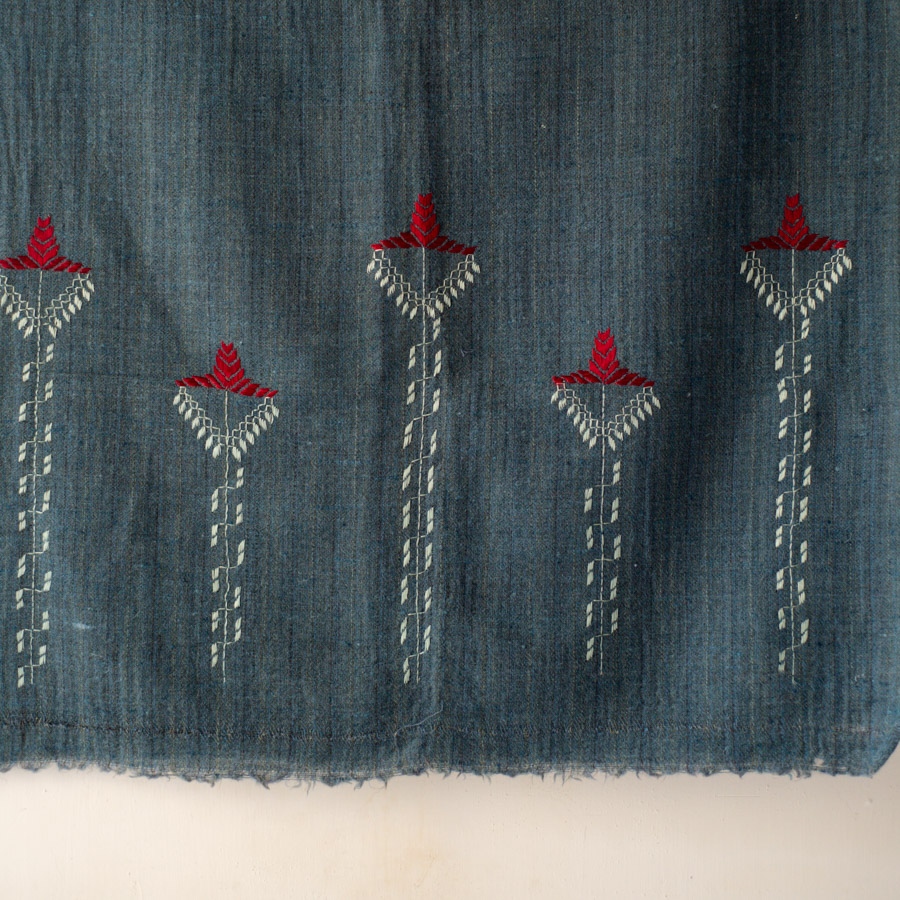 Shop Hand Embroidered Phulkari Woolen Shawl - Grey