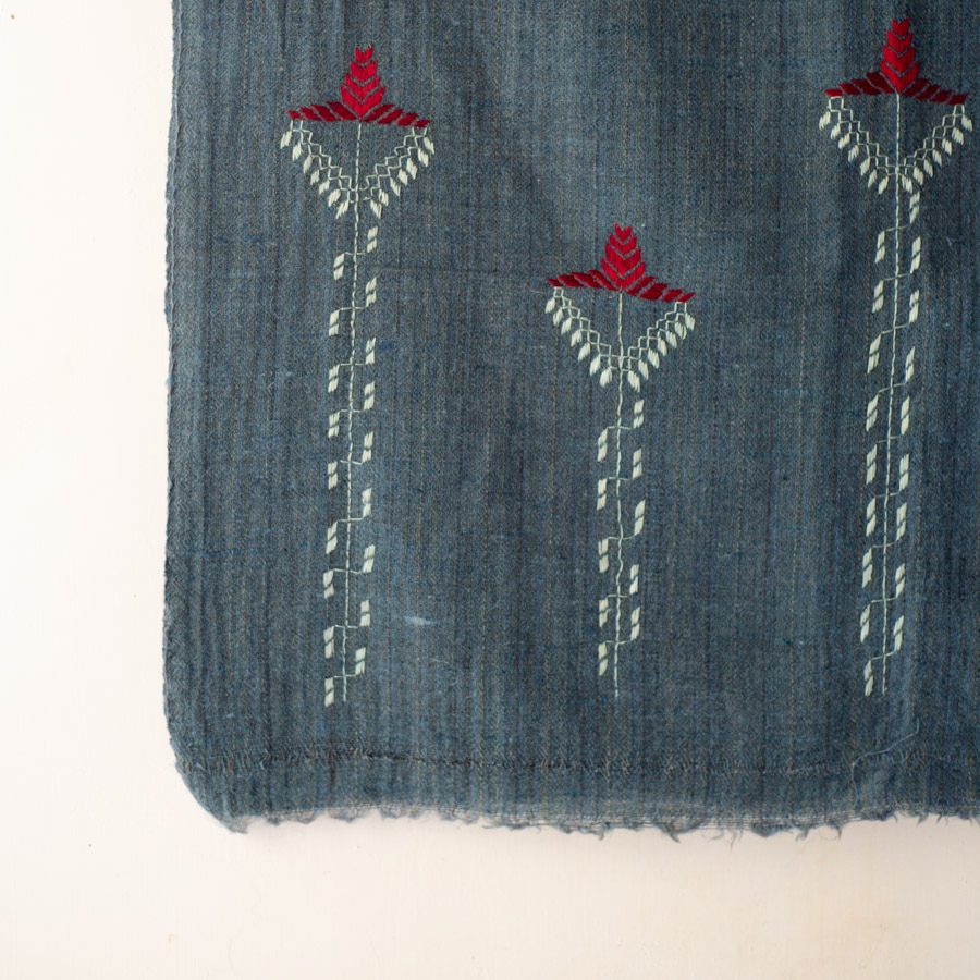 Shop Hand Embroidered Phulkari Woolen Shawl - Grey