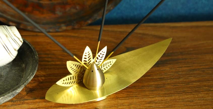 Nakshikathaa ✠ Incense Holder Gold ✠ 8