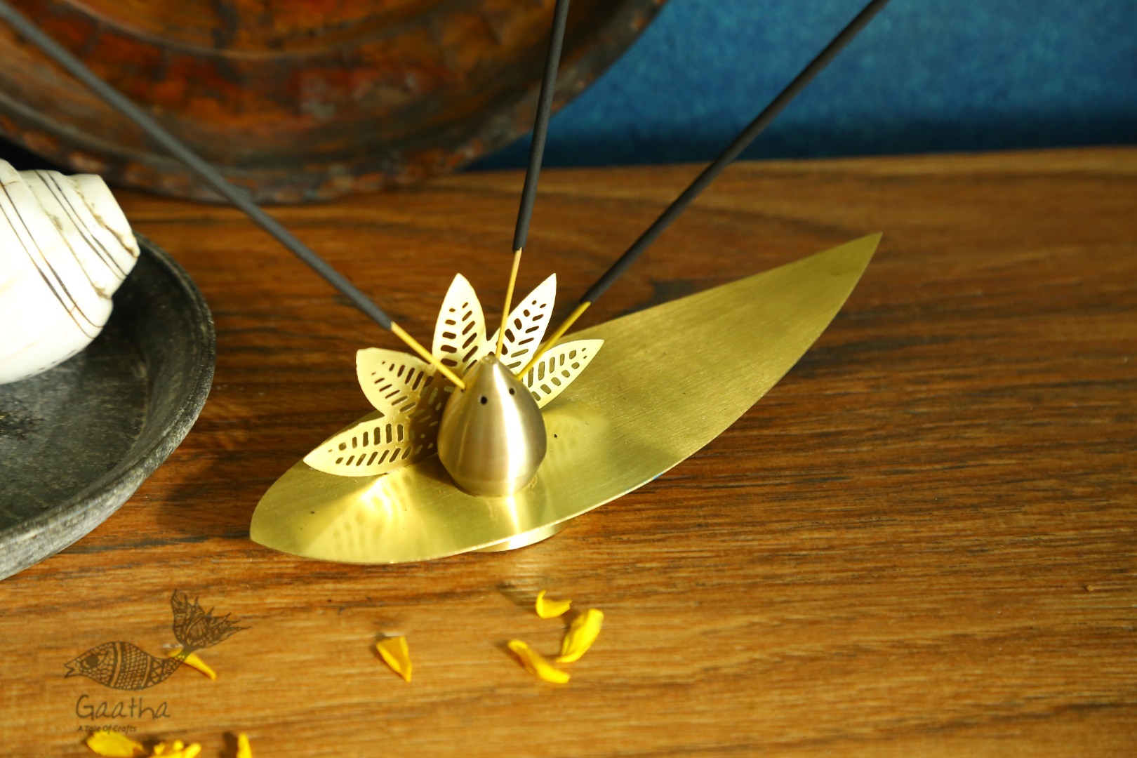 Nakshikathaa ✠ Incense Holder Gold ✠ 8