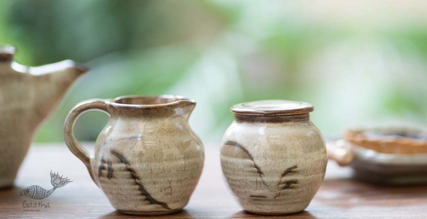 Nakshikathaa ✠ Sugar pot and Milk Jug (Off White/Brown) 