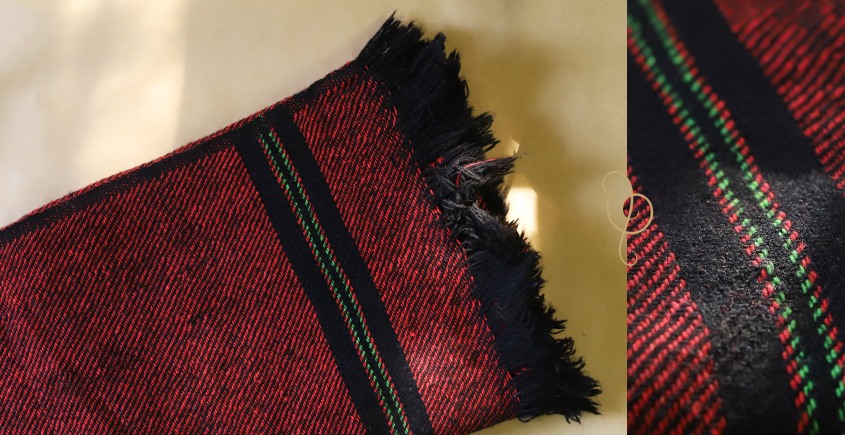 Cozy throws { B1 }