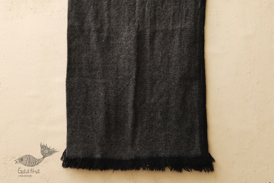 Cozy throws { B6 }