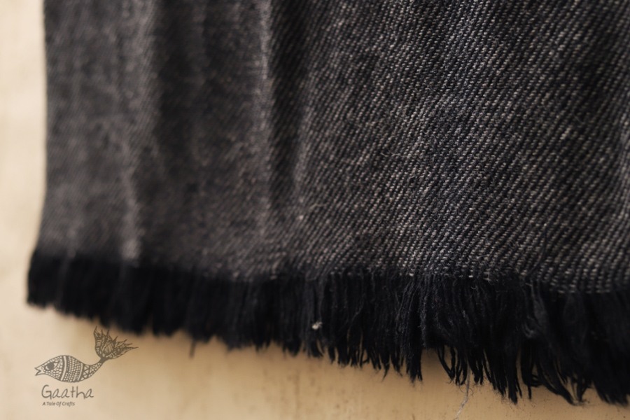 Cozy throws { B6 }