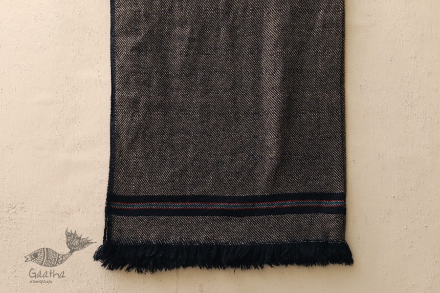 Cozy throws { B7 }
