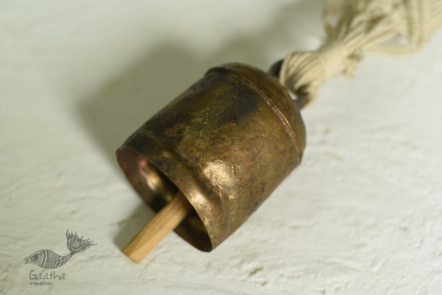 Diamond Hand-Knotted Wind Chime with Metal Bell