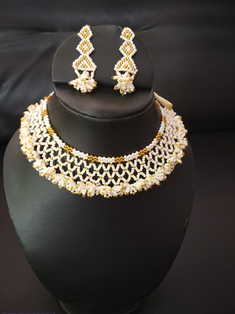 Handmade Bead jewelry ~ Off White Necklace and earring set