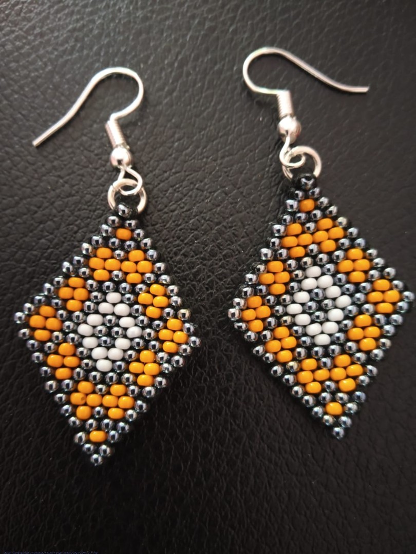 Handmade Bead jewelry ~ Earring- yellow & Grey