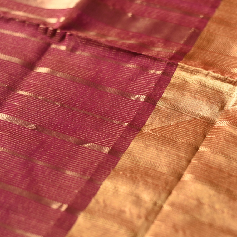 buy Handwoven Maheshwari Silk Saree With Zari Pallu