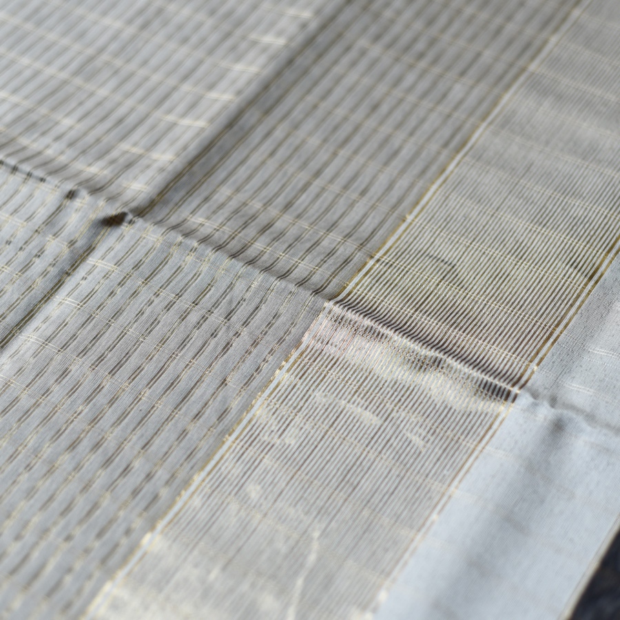 Black Maheshwari silk cotton saree dual gold silver zari border butta, Gaatha handloom