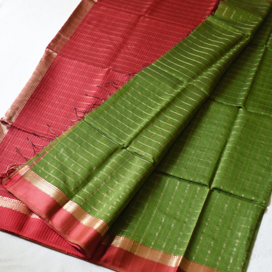 buy Handloom Maheshwari Silk Green Saree With Red Pallu